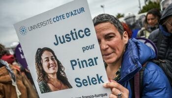Pinar Selek dénonce un "acharnement" après le nouveau renvoi de son procès par la Turquie