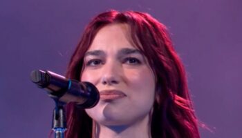 Glastonbury viewers falsely accuse Dua Lipa of miming after BBC broadcast issue