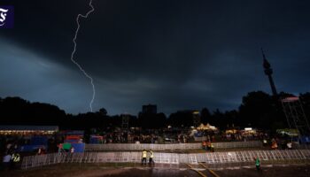 EM-Spiel zeitweise unterbrochen: Schwere Gewitter ziehen über Deutschland
