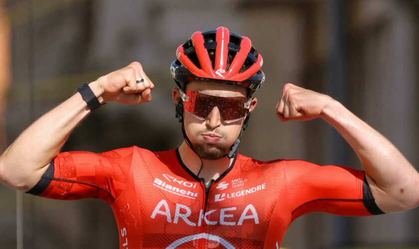 Tour de France : le Français Vauquelin remporte la deuxième étape à Bologne, Pogacar en jaune