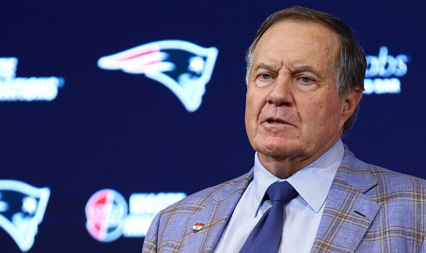 Bill Belichick kept love life closely guarded, ex-Patriots player says