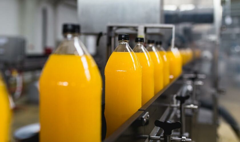 +77% en un an : pourquoi les prix du jus d’orange s’envolent
