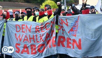 AfD beginnt Parteitag in Essen trotz starker Proteste