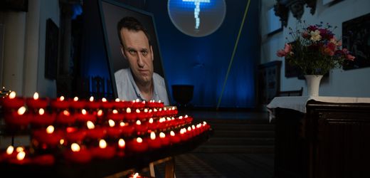 Alexej Nawalny: Spezialeinheit stürmt Gedenkfeier für toten Putin-Gegner in Moskau