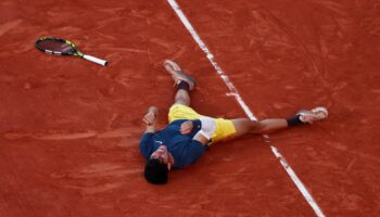 Carlos Alcaraz outlasts Alexander Zverev at French Open for third Slam title