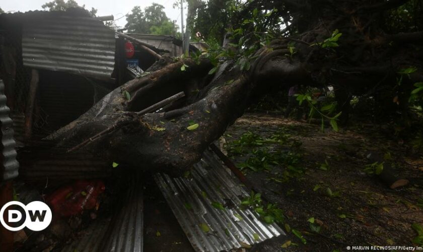 Central America: Torrential rains kill several people