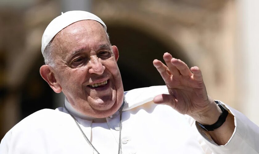 El Papa pide a los sacerdotes homilías de no más de 8 minutos porque la gente "se duerme"