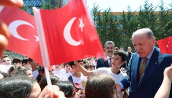 En Turquie, un nouveau coup de boutoir d’Erdogan contre la laïcité à l’école