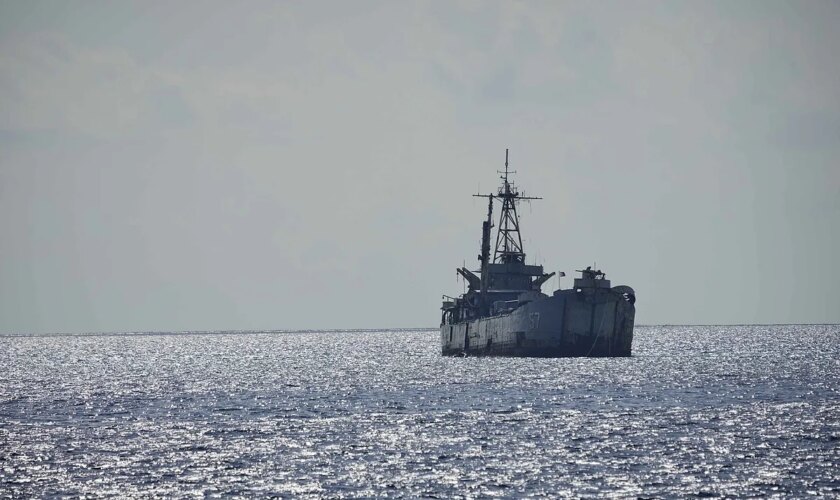 Filipinas y China chocan de nuevo sus barcos