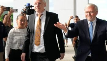 Julian Assange: WikiLeaks-Gründer bekennt sich vor US-Gericht auf Marianeninsel schuldig