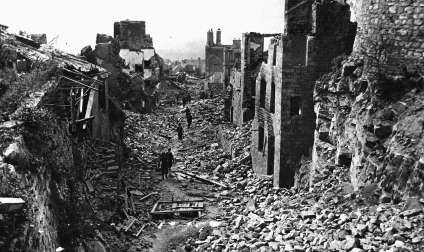 La France bombardée par ses propres aviateurs: une page méconnue du Débarquement de juin 1944
