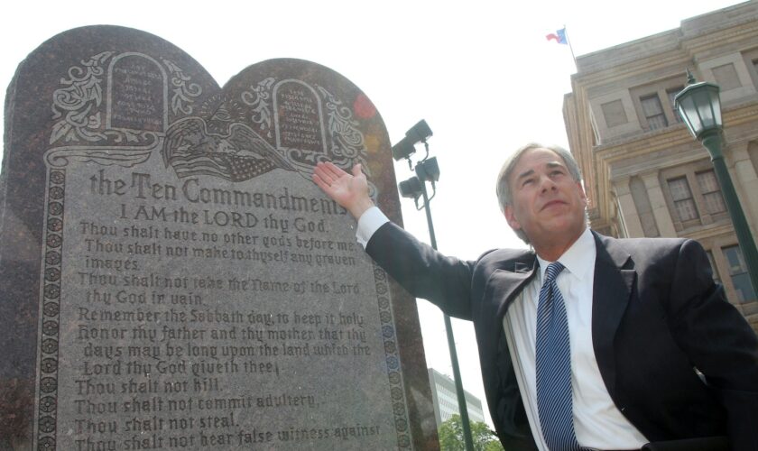La.’s Ten Commandments law will test religion-friendly courts, experts say