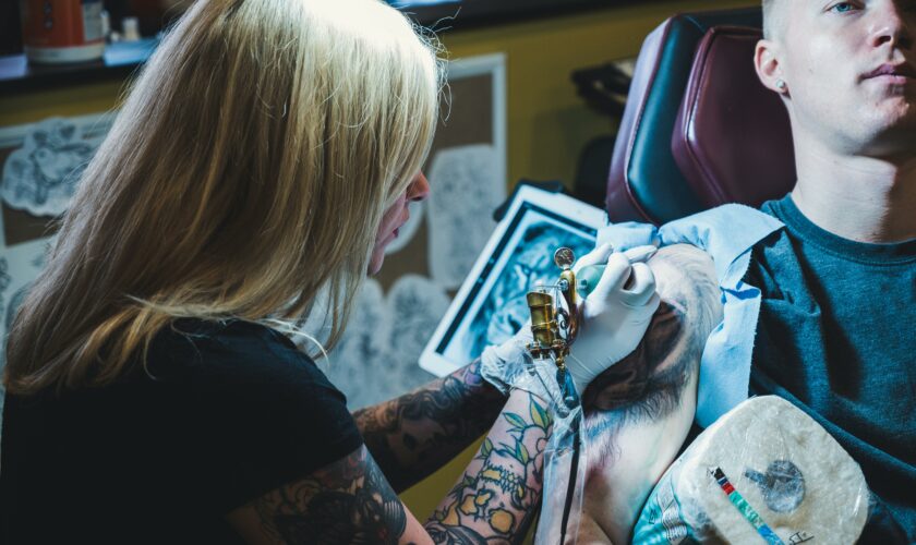 Les tatouages ​​​​seraient liés à un risque accru de cancer