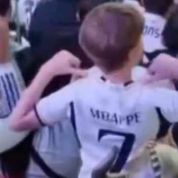 Ligue des champions : en vidéo, un jeune supporter du Real Madrid déjà avec un maillot de... Mbappé