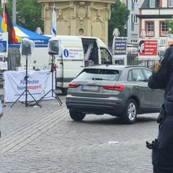 Mannheim: Reporter berichtet von Messerangriff: Polizei schoss Tatverdächtigen "handlungsunfähig"