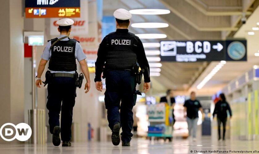Suspected IS supporter arrested at Cologne airport