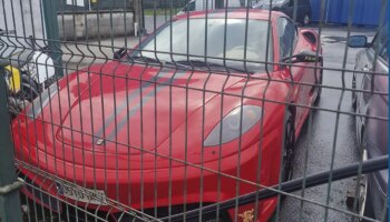 Victoria y derrota del 'Ferrari no Ferrari' de Arteixo: "Tengo el coche y la vida destrozados", nos dice su dueño