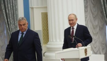 Putin stresses peace only after Ukraine's surrender as Hungary's Orban makes surprise visit to Moscow