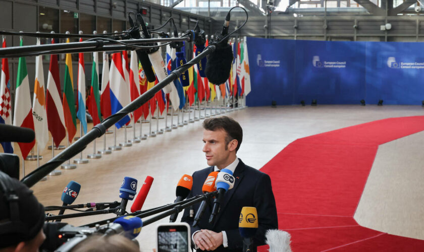 Elections législatives : Emmanuel Macron limite les dégâts mais perd de sa crédibilité à Bruxelles