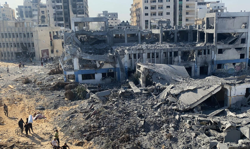 Au moins 20 morts dans une frappe sur un camp de déplacés à Khan Younès, annonce le Hamas
