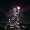 14-Juillet : à la Tour Eiffel, revivez le feu d’artifice olympique et ses 1 000 drones lumineux