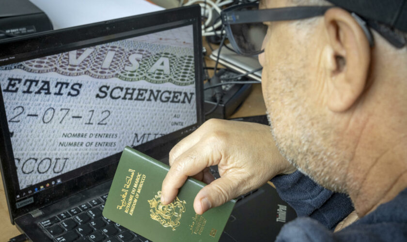 Coûts élevés, motifs flous… ces immigrés confrontés aux refus de visas européens