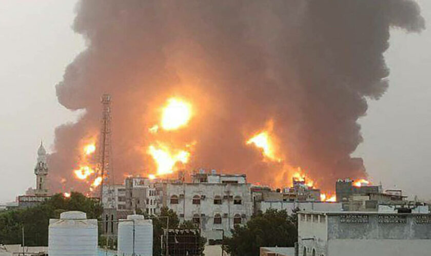 L’armée israélienne frappe des « cibles militaires » au Yémen