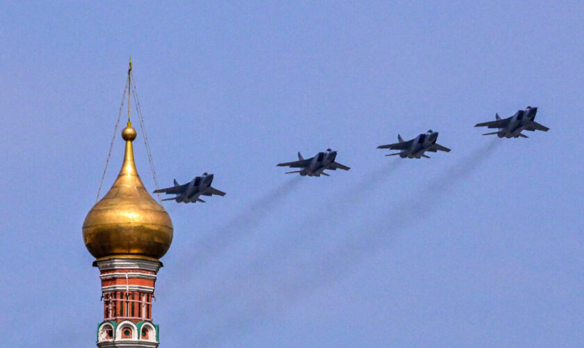 La Russie dit avoir repoussé deux bombardiers américains près de sa frontière nord
