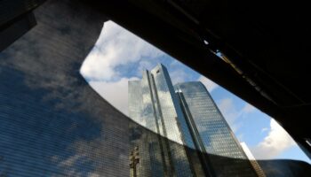 Rechtsstreit um die Postbank: Deutsche Bank schreibt wegen milliardenschwerer Rückstellung Verlust