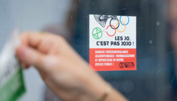 JO de Paris 2024 : des militants d’Extinction Rebellion interpellés pour avoir collé des stickers «anti-JO»