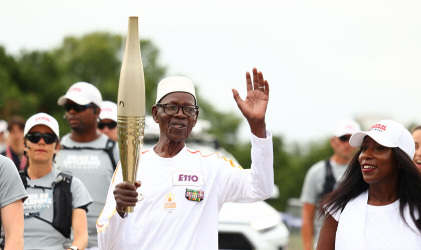 JO 2024 : Oumar Diémé, un relais de la flamme au nom de tous les tirailleurs sénégalais