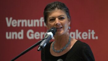 Wagenknecht-Partei in Umfrage erstmals zweistellig