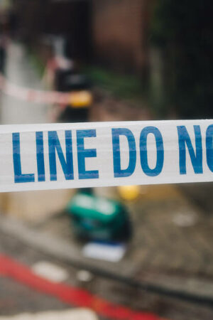 Royaume-Uni : un homme arrêté après avoir blessé huit personnes dans une attaque au couteau