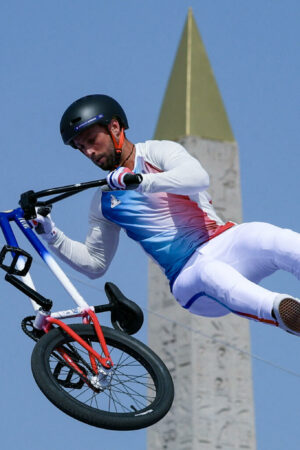 Anthony Jeanjean, en BMX freestyle, décroche la 21e médaille française aux JO de Paris