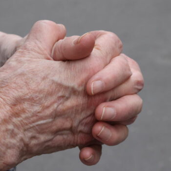 Alzheimer : l’agence européenne des médicaments bloque un traitement très attendu