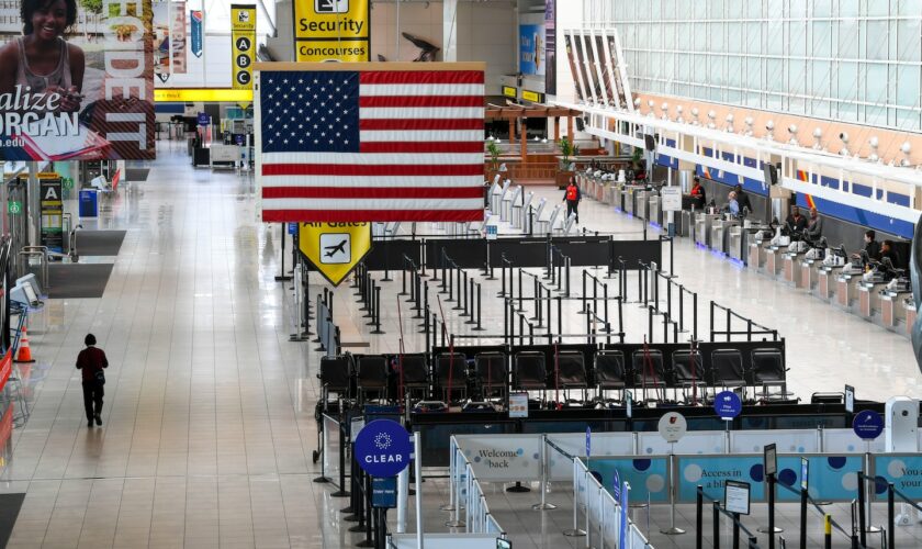 BWI airport suffers temporary power outage, officials say