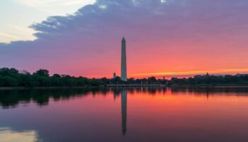 D.C.-area forecast: Beautifully bright and a touch warmer today. Late-week heat on the way.