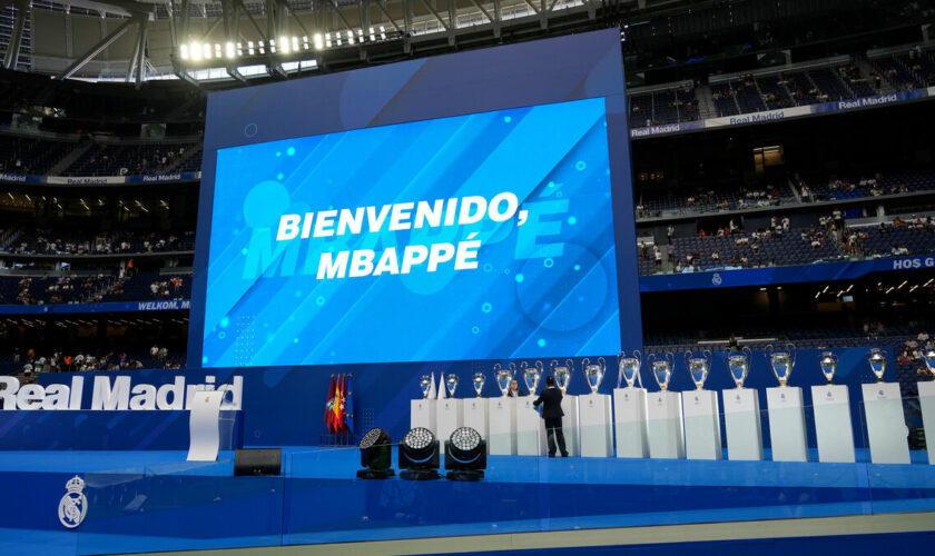 DIRECT. Kylian Mbappé au Real : l'attaquant a signé son contrat, le Bernabéu est plein à craquer