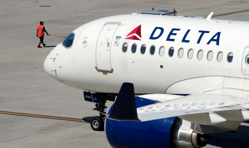 Delta cancels 800 more flights as it struggles to recover from tech outage