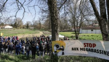 Deux-Sèvres: 400 «objets dangereux» saisis à l’approche de rassemblements anti-bassines