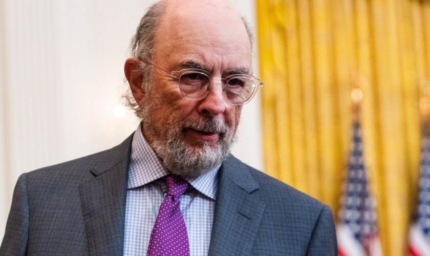 Even Richard Schiff thinks we’re living in ‘The West Wing’