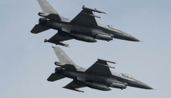 Guerre en Ukraine: les deux camps se préparent à l’arrivée prochaine des F-16