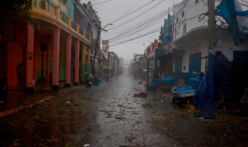 Hurricane Beryl batters south coast of Jamaica
