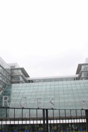 Intrusion à l’hôpital : le faux médecin de Pompidou a ausculté trois patientes avant d’être arrêté