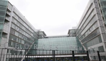 Intrusion à l’hôpital : le faux médecin de Pompidou a ausculté trois patientes avant d’être arrêté