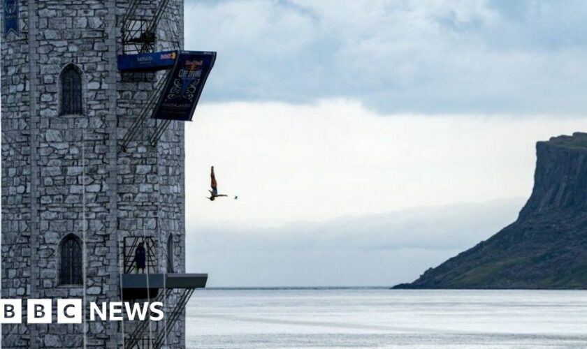Leave cliff diving to professionals, warn police