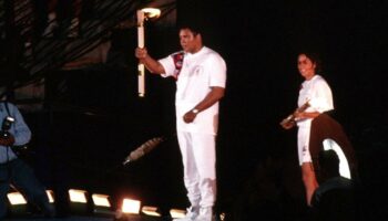 Mohamed Ali à Atlanta, une flèche en feu à Barcelone... Les allumages du chaudron olympique les plus marquants de l'histoire