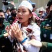 Nueve activistas de una ONG, entre ellos el español Alejandro González, condenados en Camboya a penas de entre seis y ocho años de cárcel
