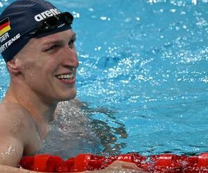 Olympia 2024: Schwimmer Lukas Märtens gewinnt erste deutsche Goldmedaille