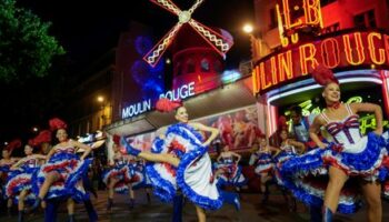 Paris: Moulin Rouge feiert Einweihung der neuen Mühlenflügel